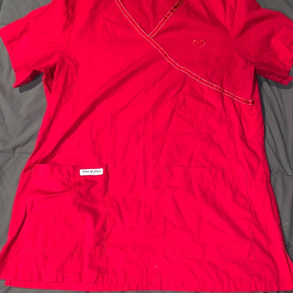 2 Barco Scrub Tops - Picture 2 of 8